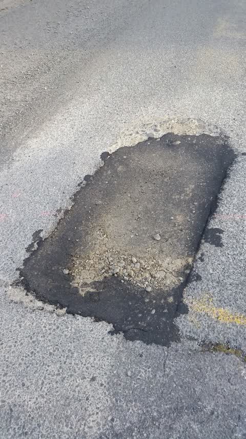 Roading/Streets, a report photo
