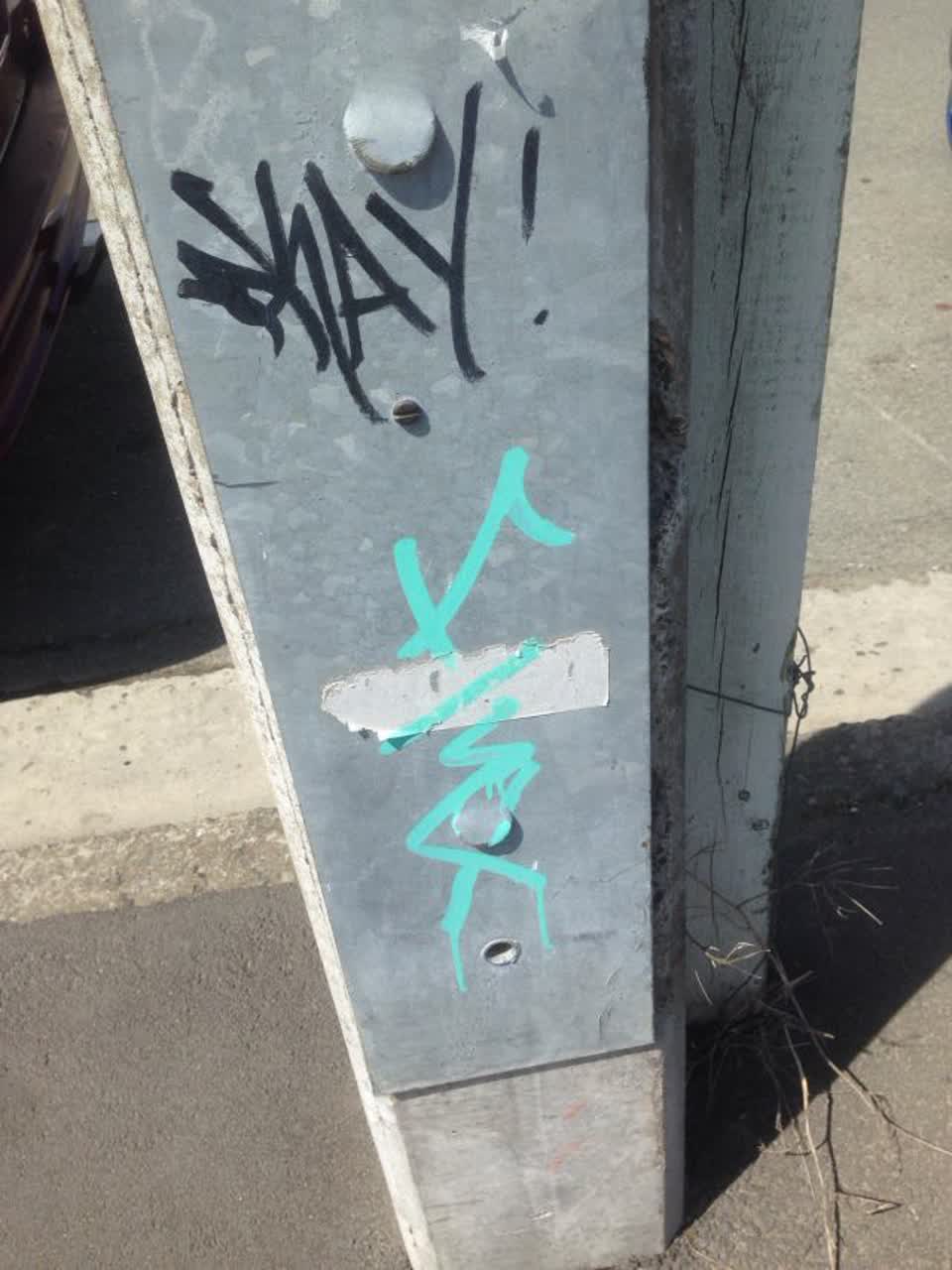 The photograph attached to this graffiti report