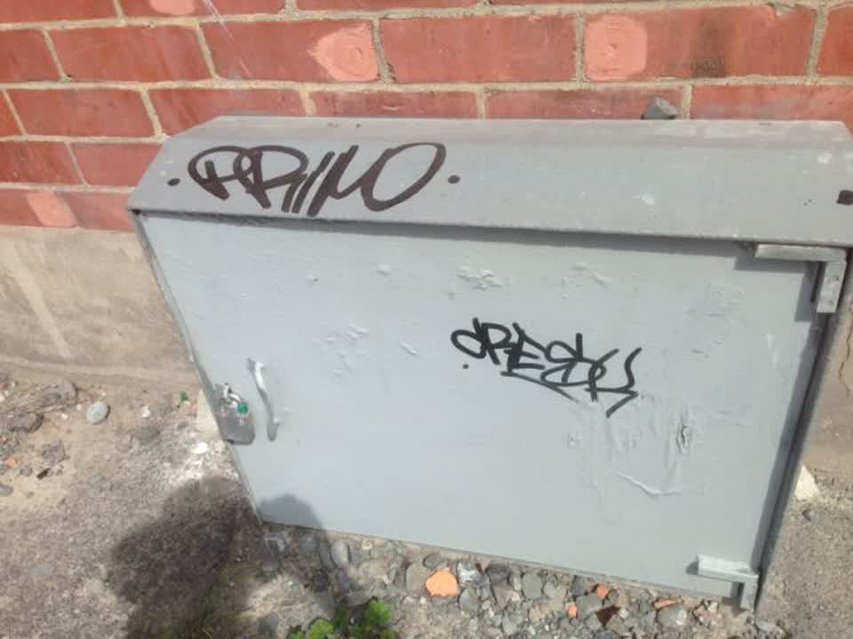 The photograph attached to this graffiti report
