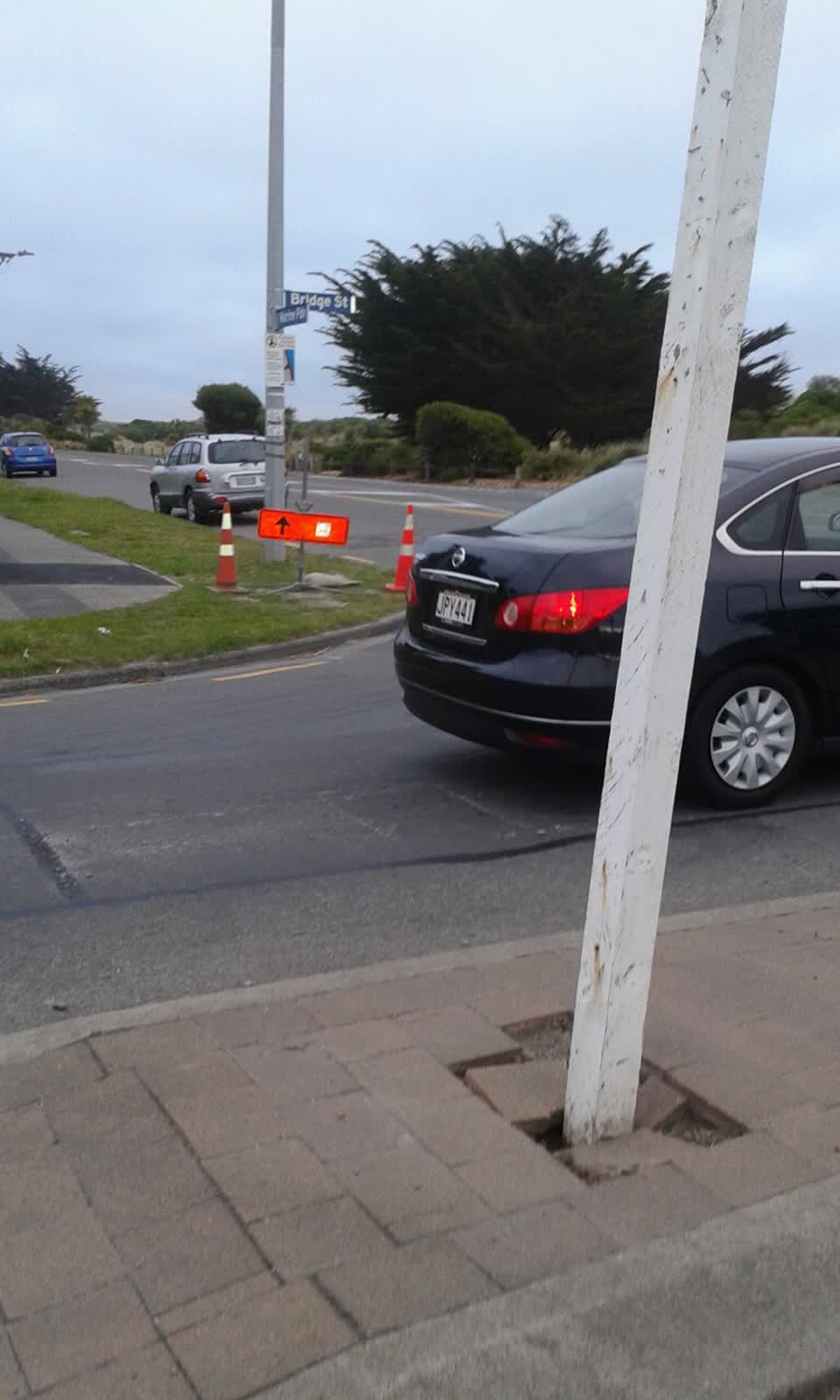The photograph attached to this roading/streets report