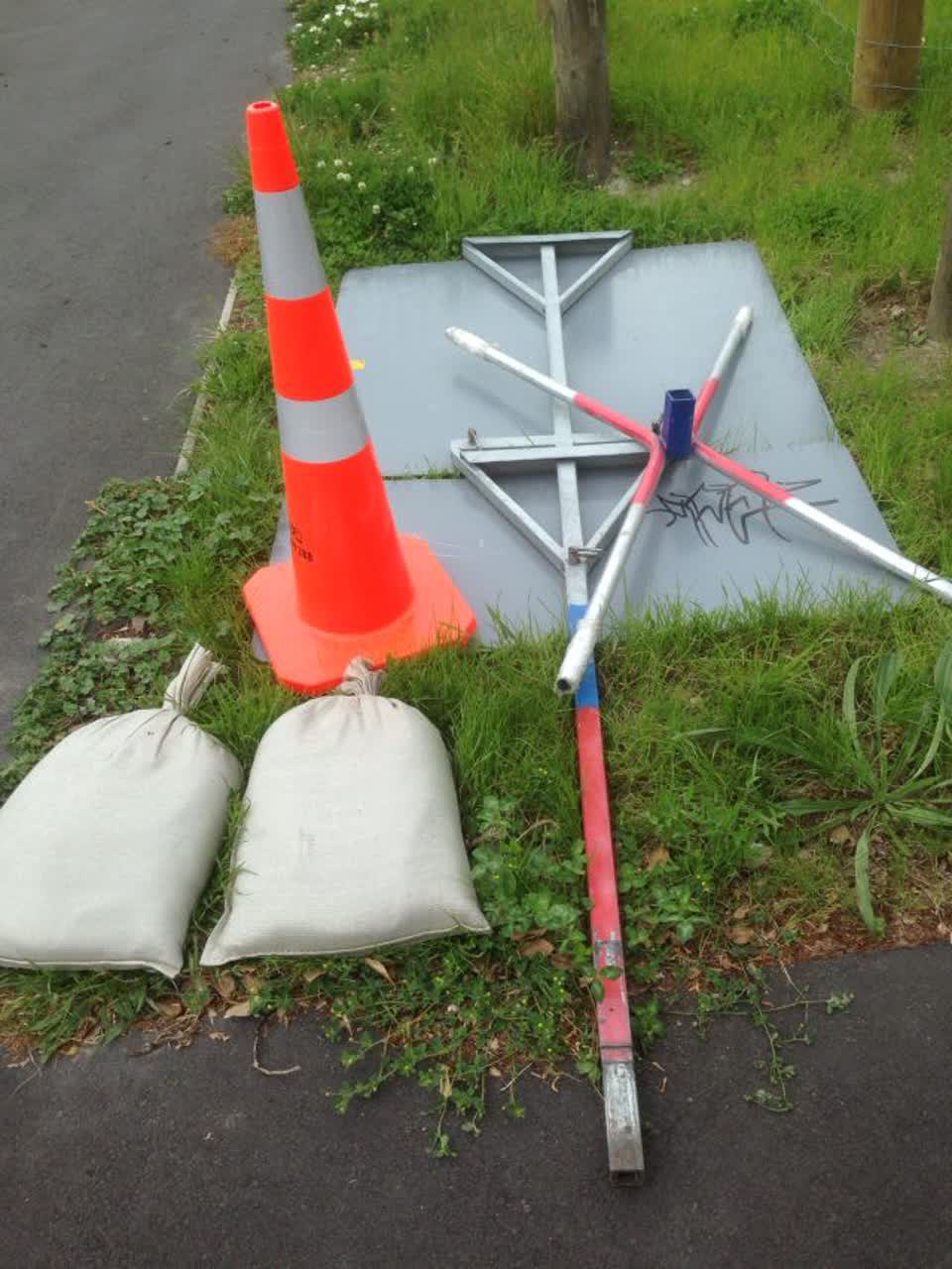 The photograph attached to this roading/streets report