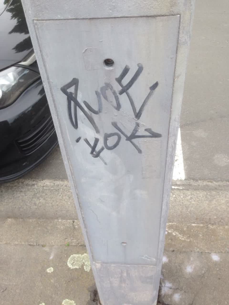 The photograph attached to this graffiti report