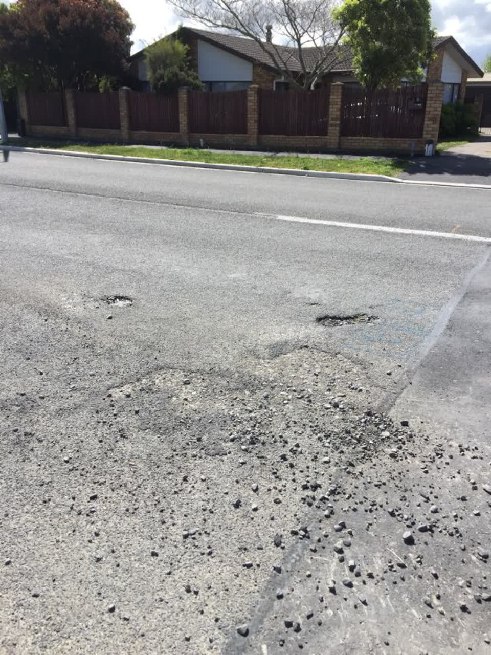 The photograph attached to this roading/streets report