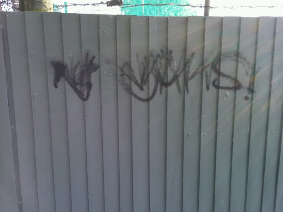The photograph attached to this graffiti report