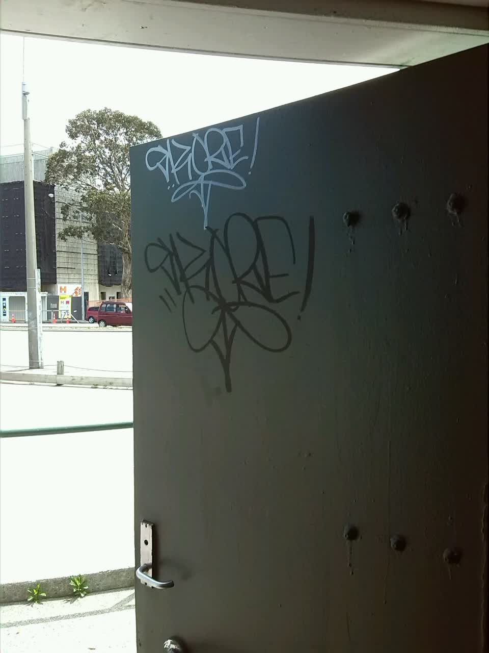 The photograph attached to this graffiti report