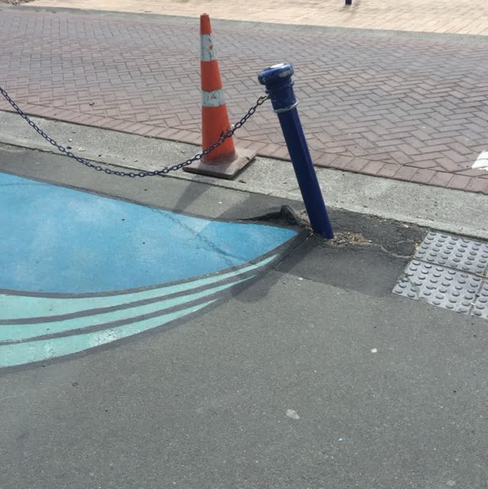 The photograph attached to this roading/streets report