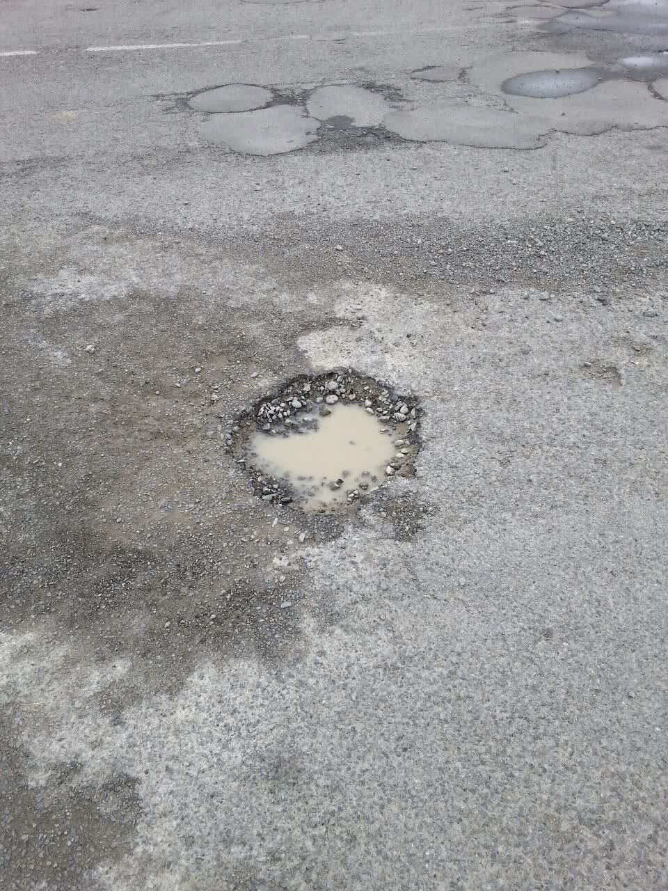 The photograph attached to this roading/streets report