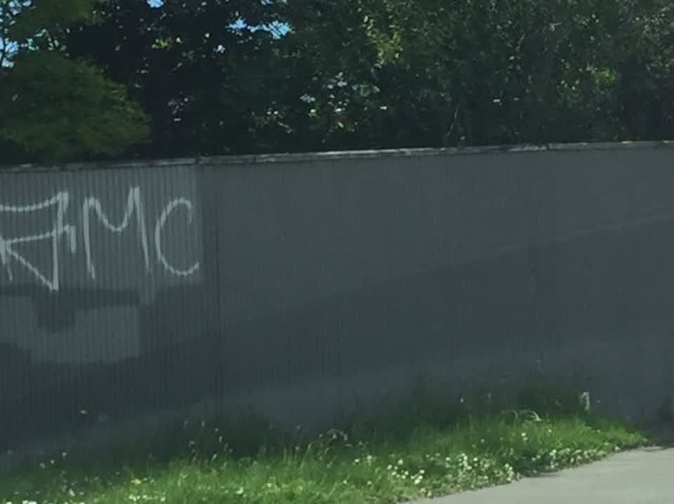 The photograph attached to this graffiti report