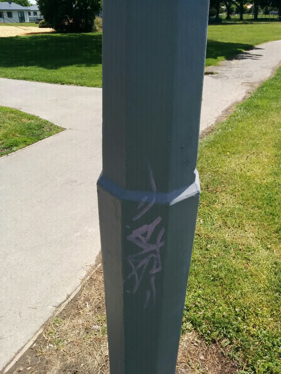 The photograph attached to this graffiti report