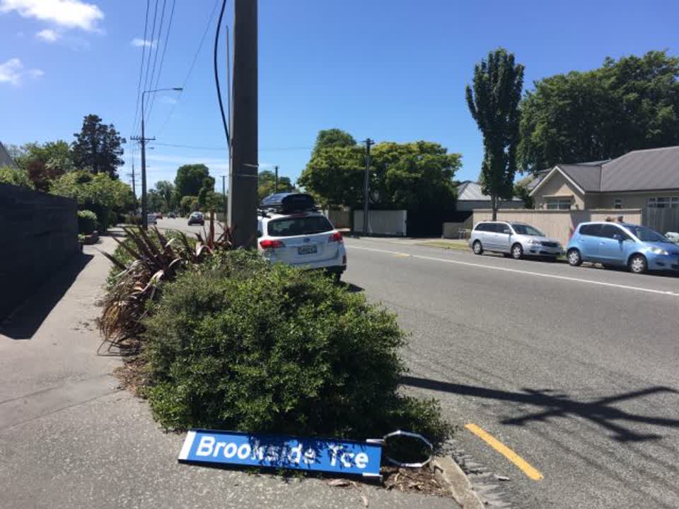The photograph attached to this roading/streets report