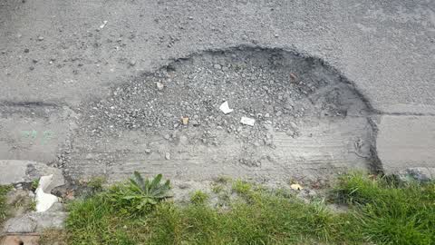 Roading/Streets, a report photo