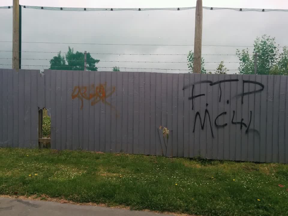 The photograph attached to this graffiti report