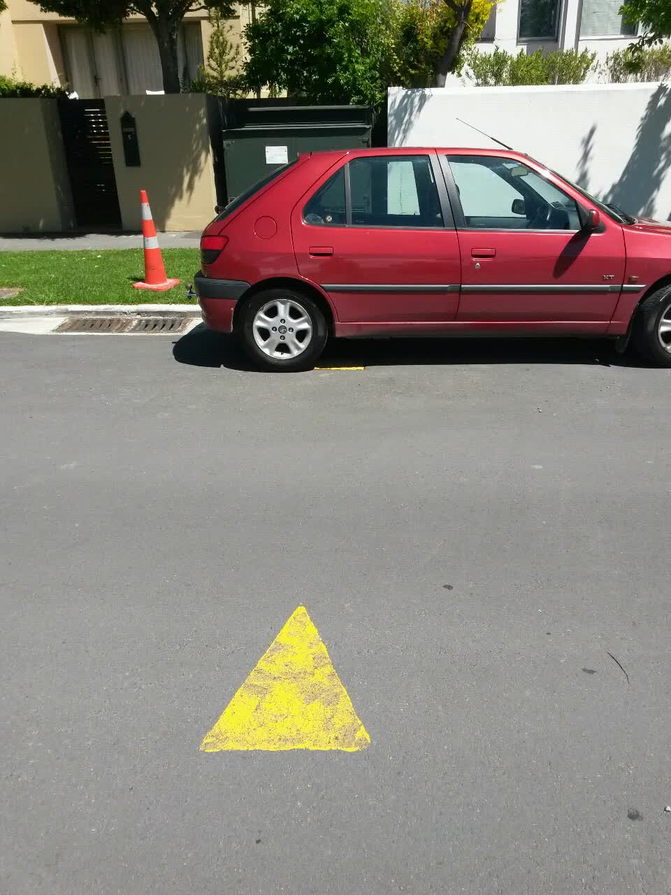 The photograph attached to this roading/streets report
