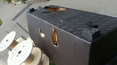 Rubbish/Recycling, a report photo