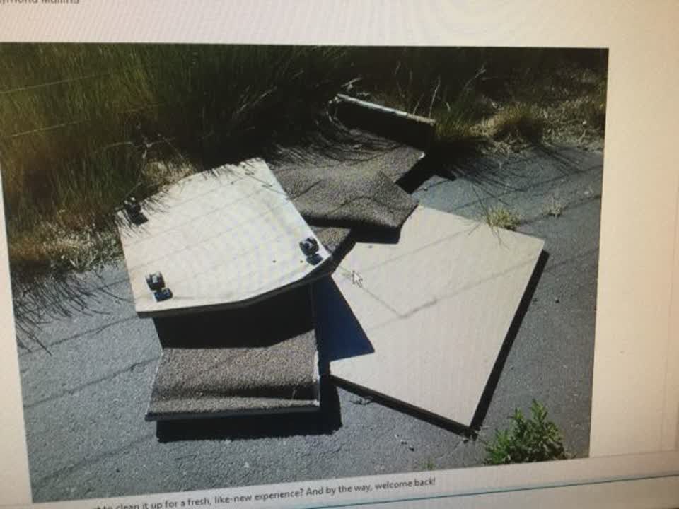 The photograph attached to this rubbish/recycling report