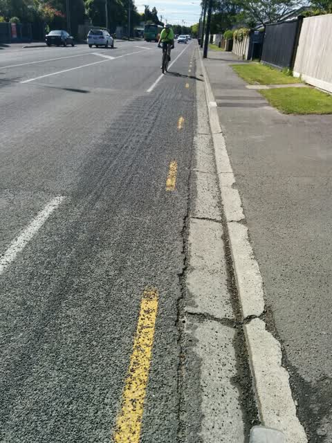Roading/Streets, a report photo