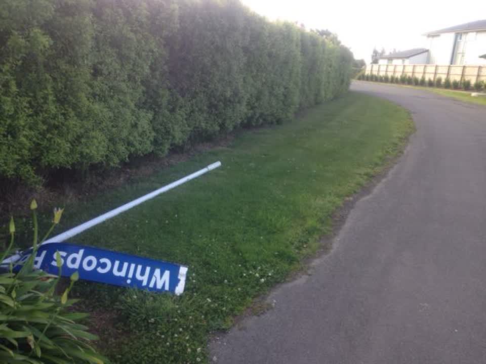 The photograph attached to this roading/streets report