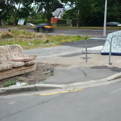 Rubbish/Recycling, a report photo