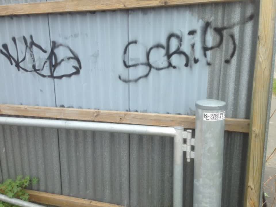 The photograph attached to this graffiti report
