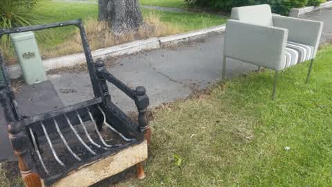 Rubbish/Recycling, a report photo