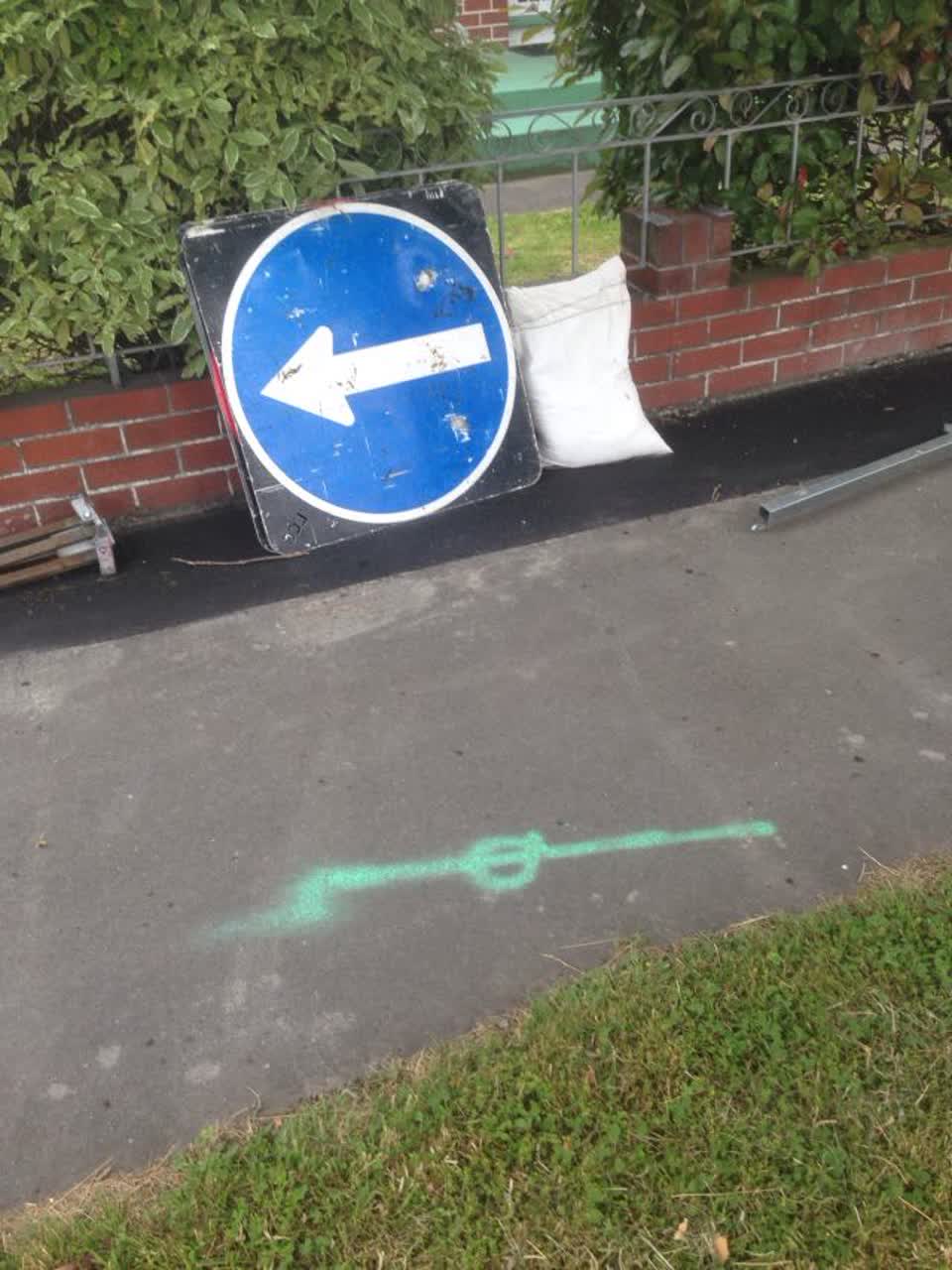 The photograph attached to this roading/streets report