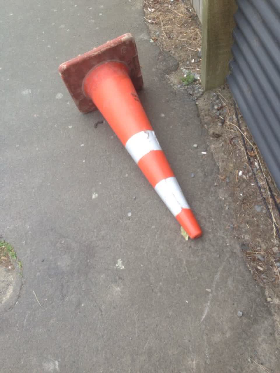 The photograph attached to this roading/streets report