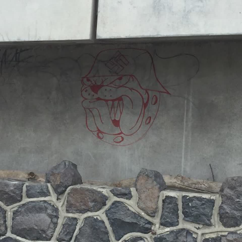 The photograph attached to this graffiti report