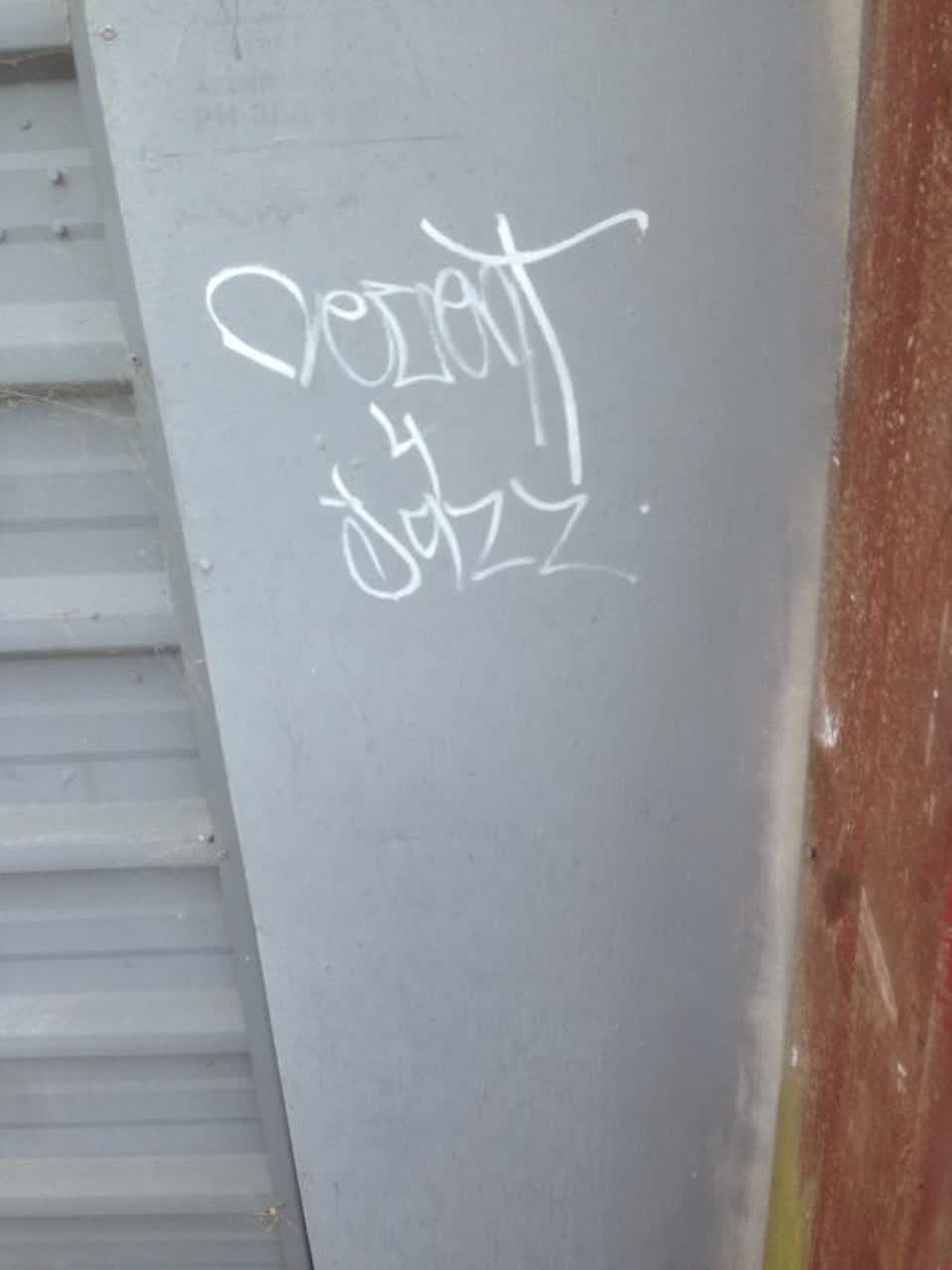 The photograph attached to this graffiti report
