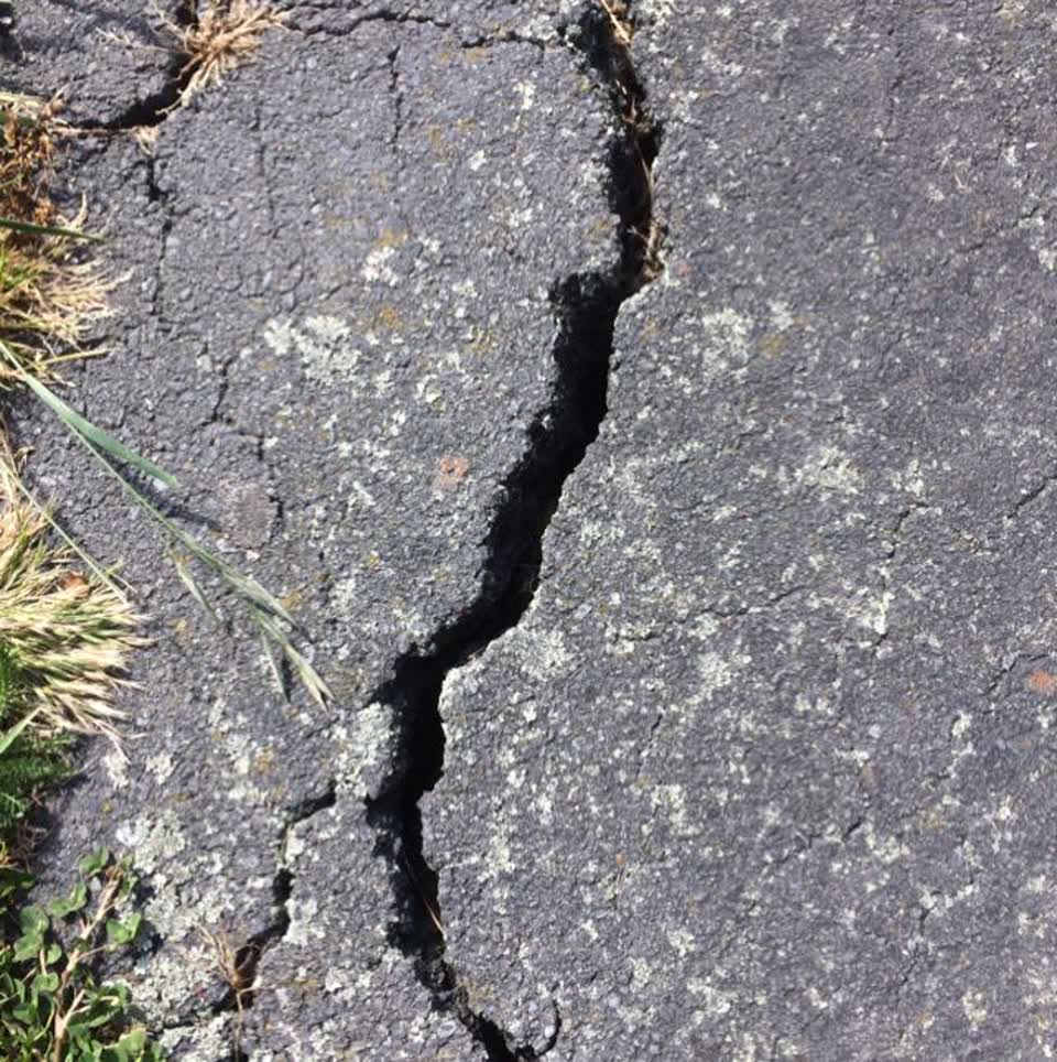 The photograph attached to this roading/streets report