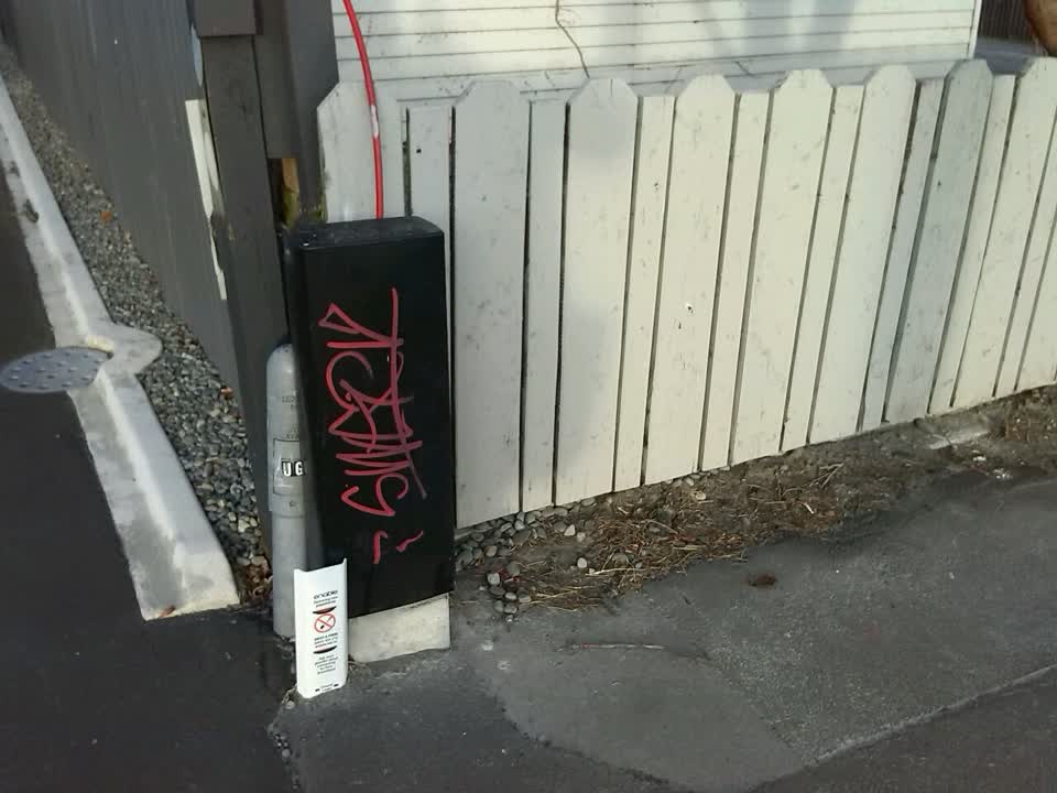 The photograph attached to this graffiti report