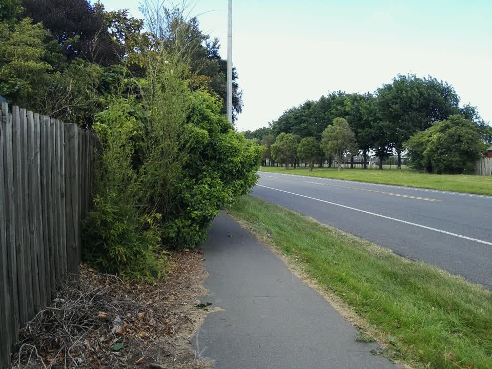 The photograph attached to this roading/streets report