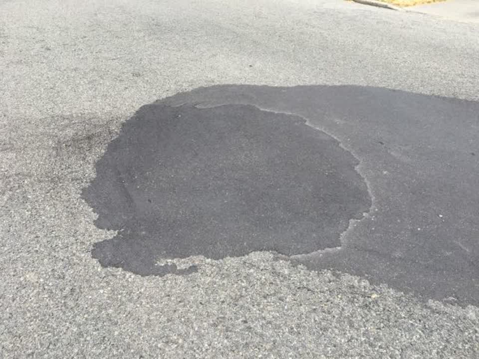 The photograph attached to this roading/streets report