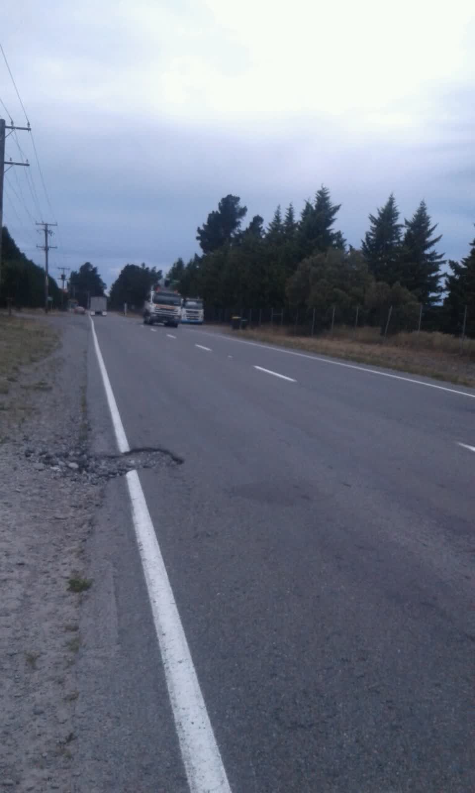 The photograph attached to this roading/streets report