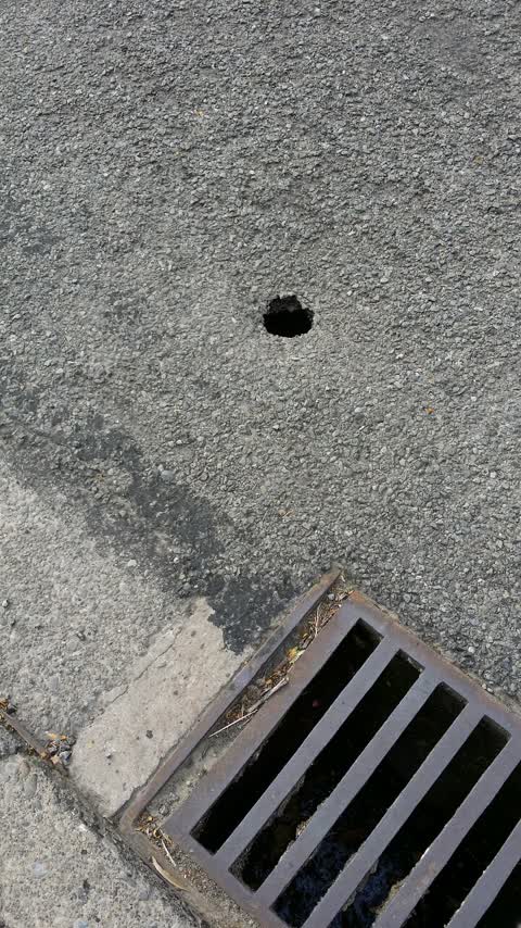 Roading/Streets, a report photo