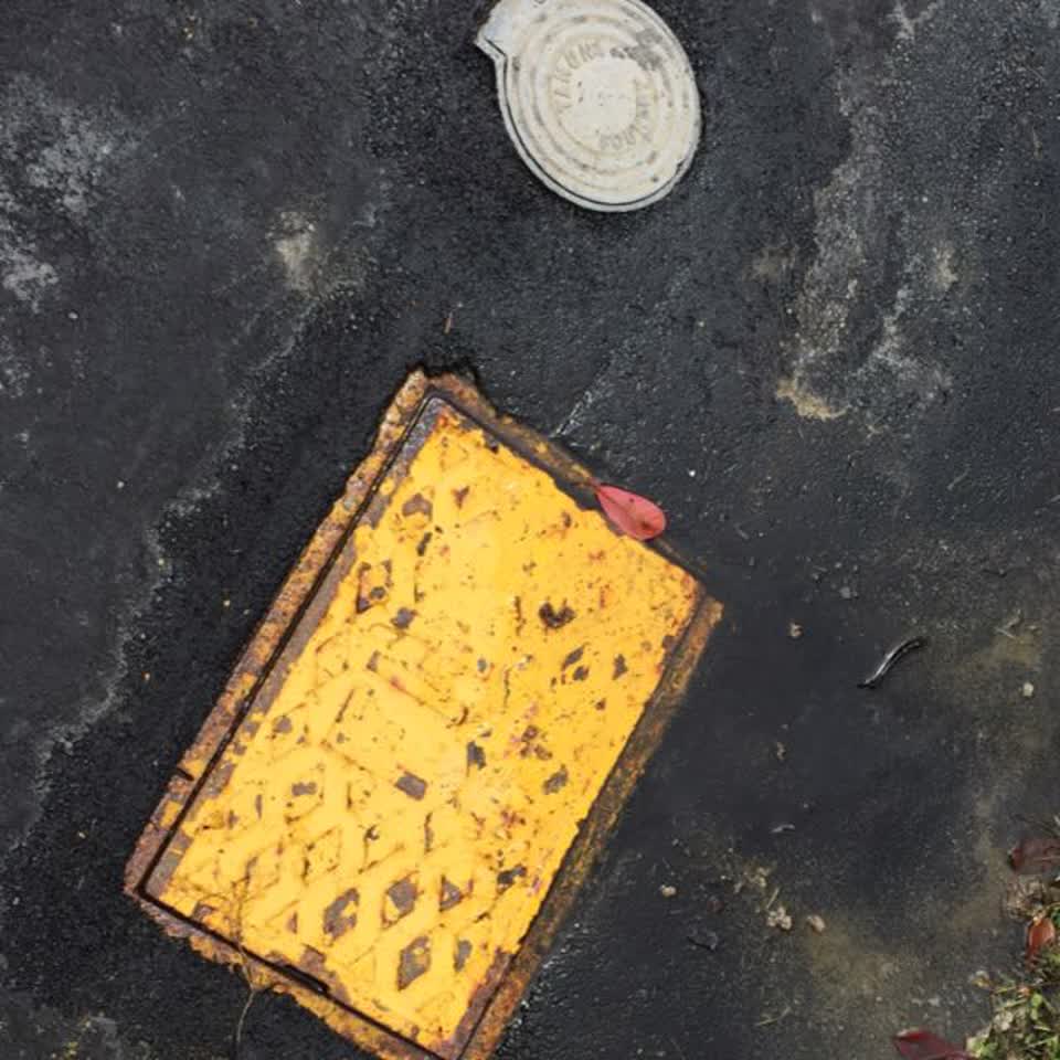 The photograph attached to this water supply report