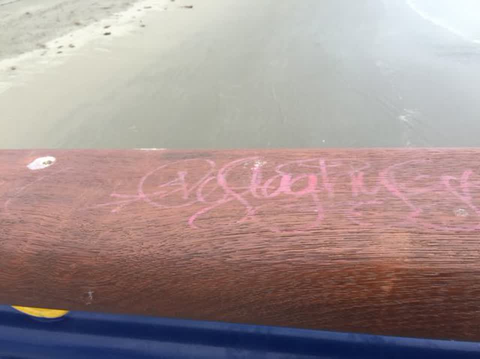 The photograph attached to this graffiti report