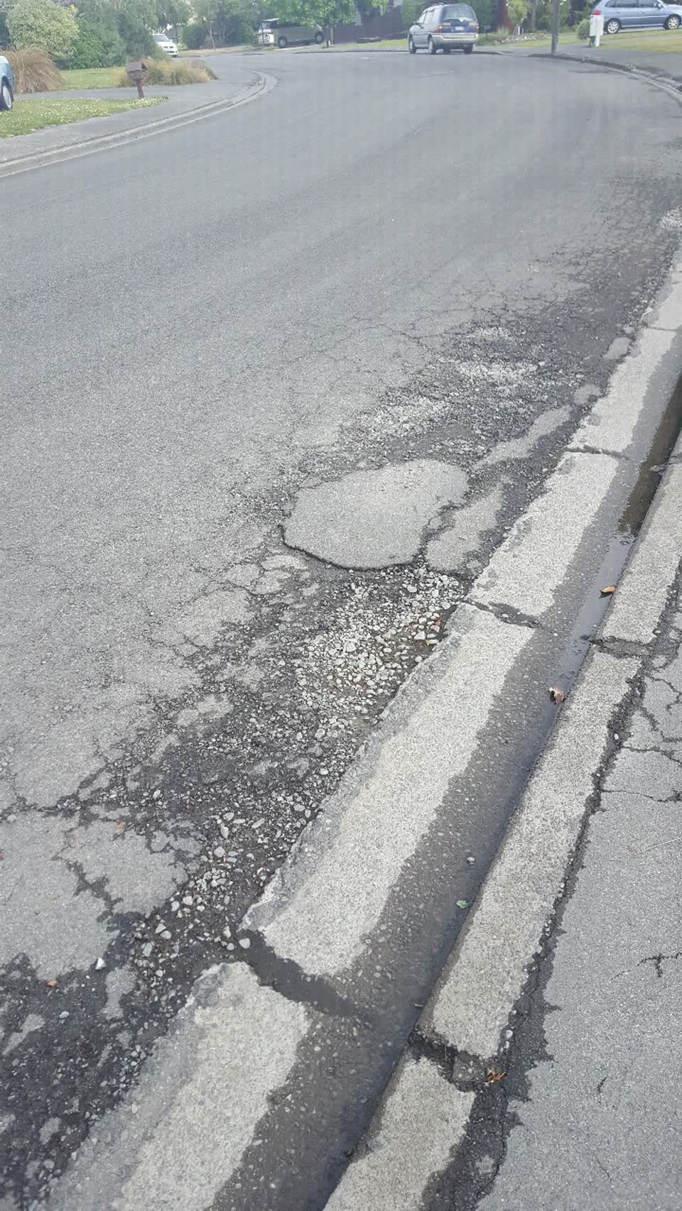 The photograph attached to this roading/streets report