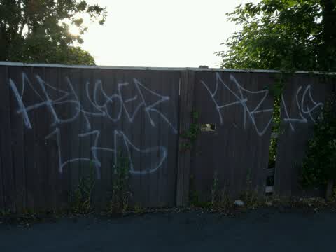 Graffiti, a report photo