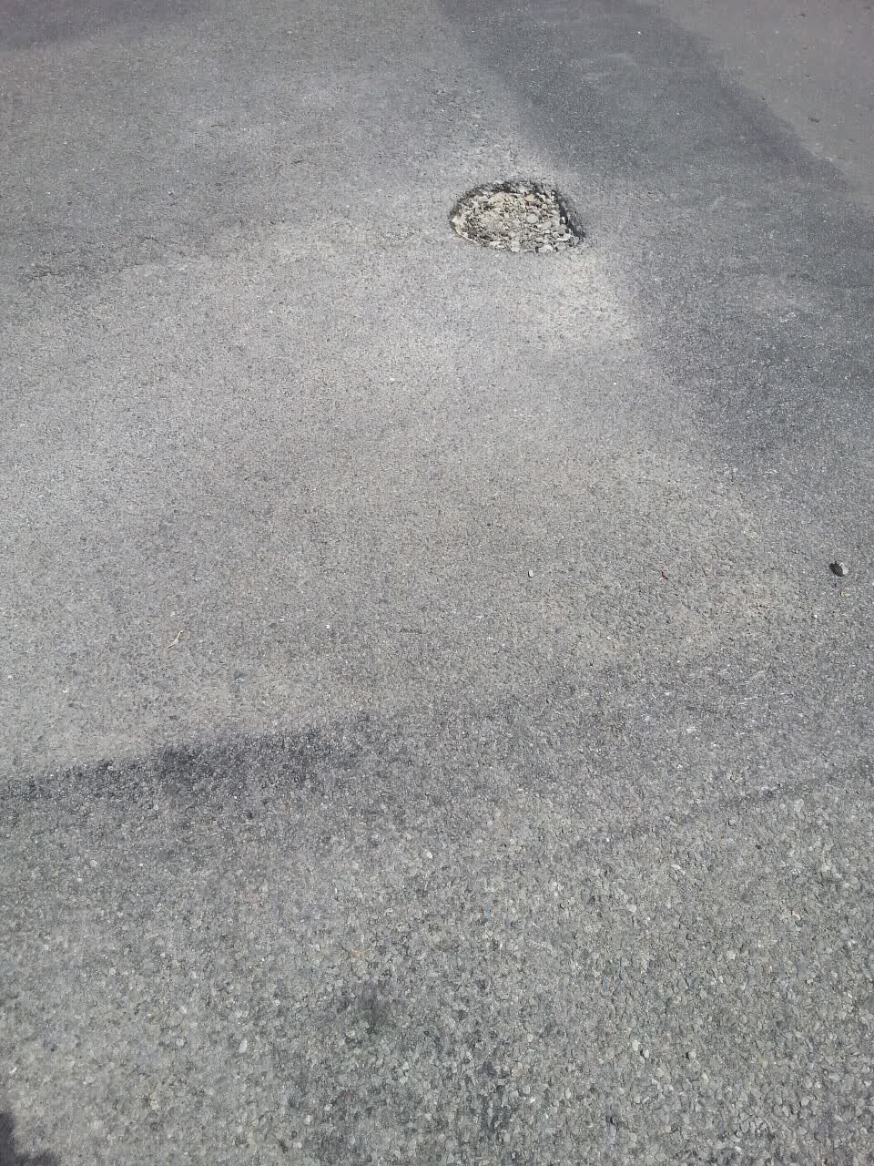 The photograph attached to this roading/streets report