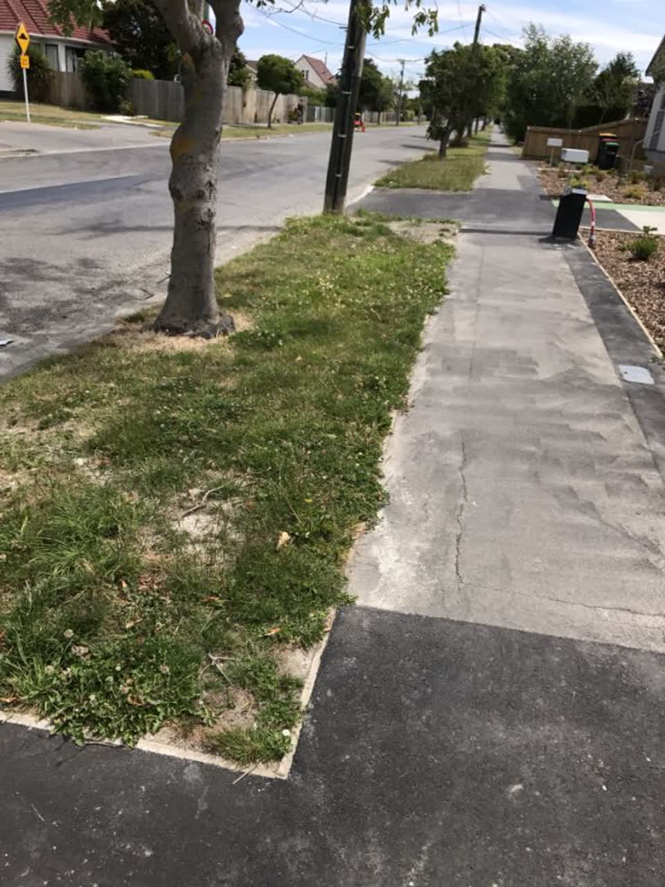 The photograph attached to this roading/streets report