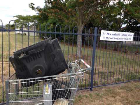 Rubbish/Recycling, a report photo
