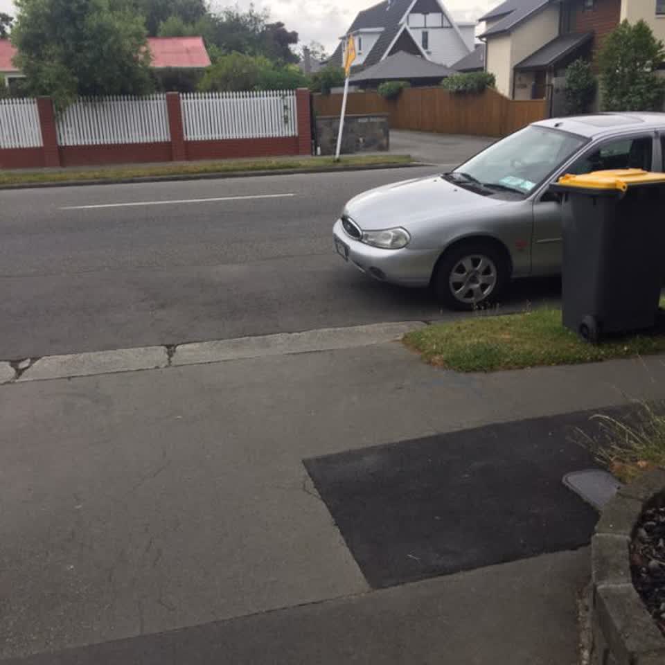 The photograph attached to this roading/streets report