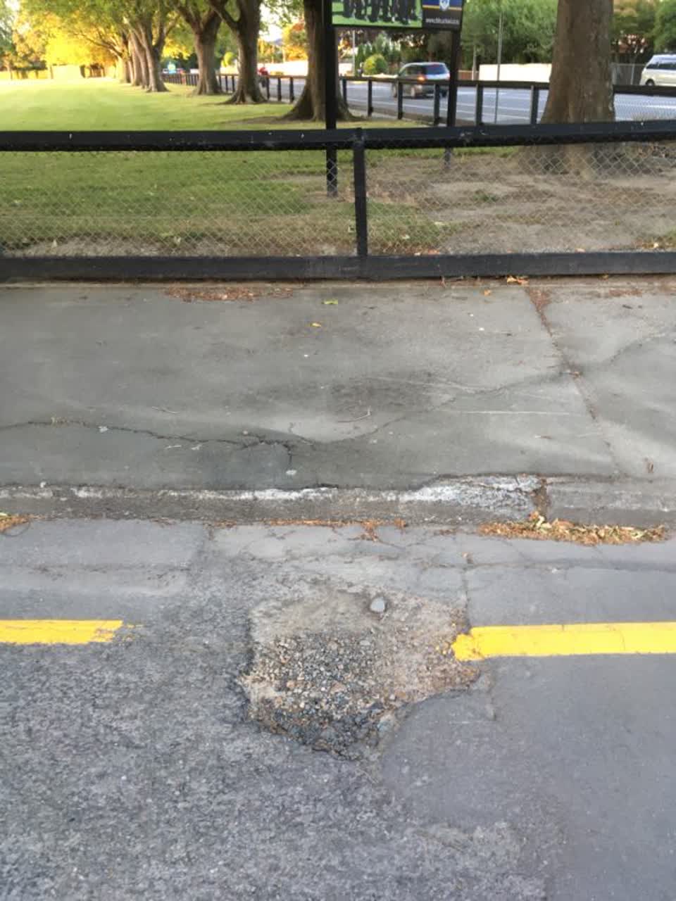 The photograph attached to this roading/streets report