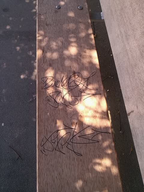 Graffiti, a report photo