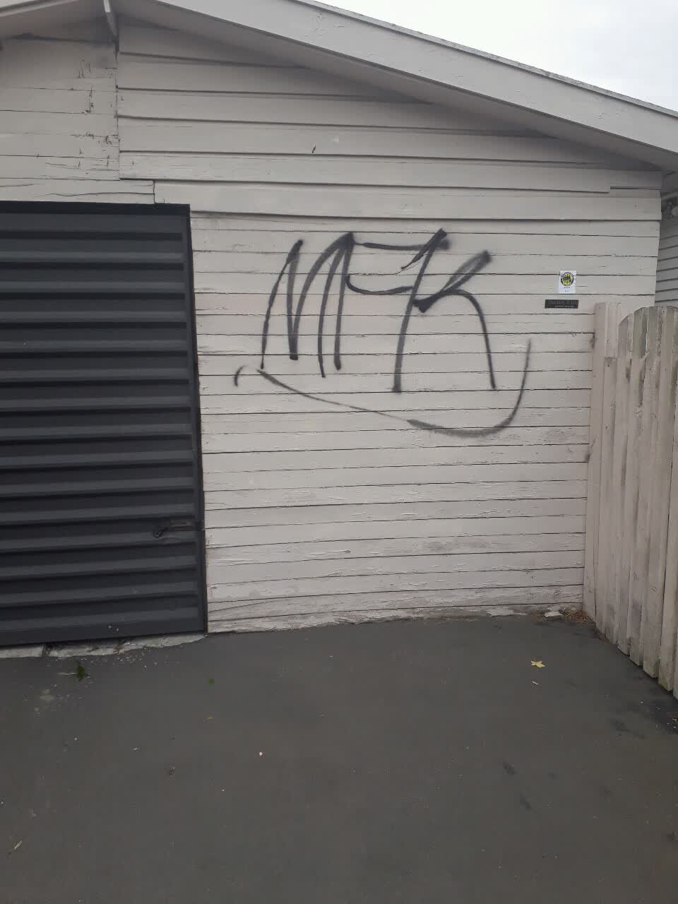 The photograph attached to this graffiti report