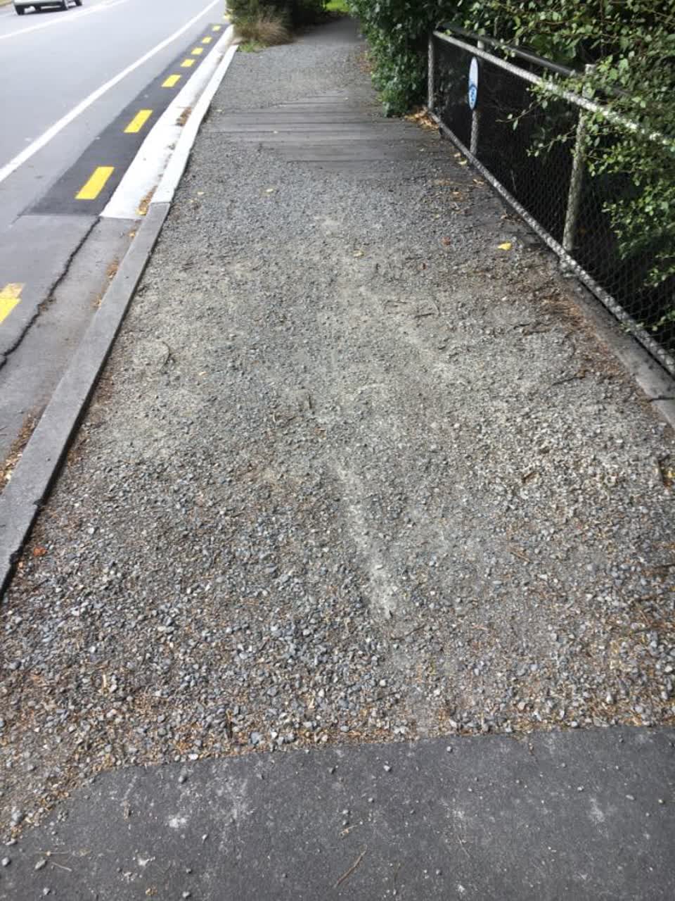 The photograph attached to this roading/streets report