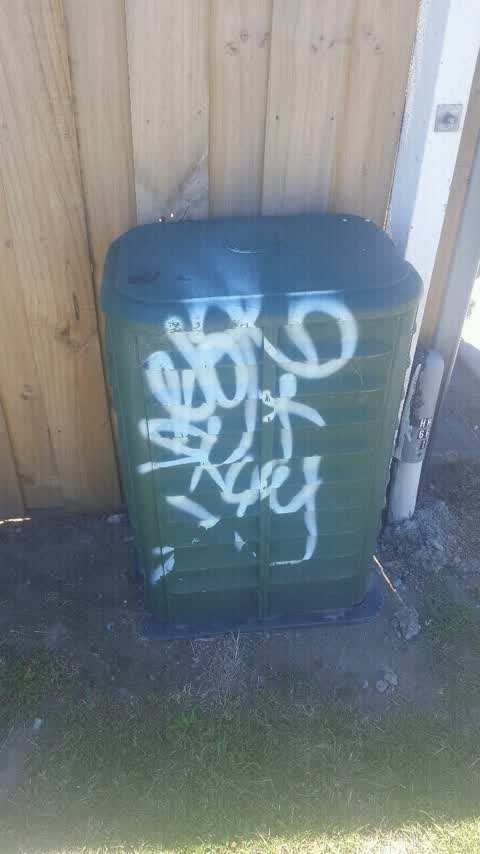 Graffiti, a report photo