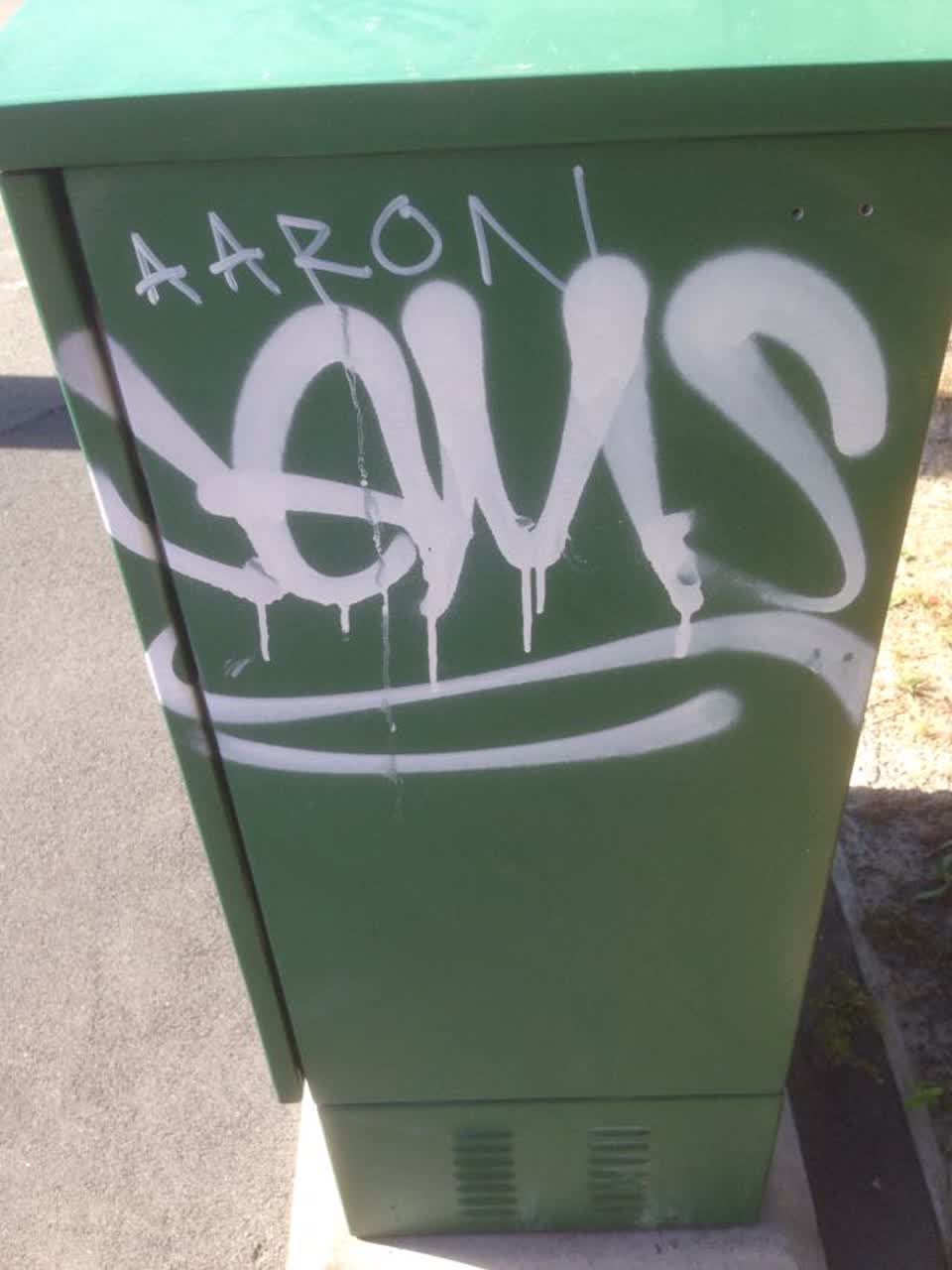 The photograph attached to this graffiti report