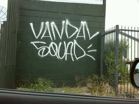 Graffiti, a report photo