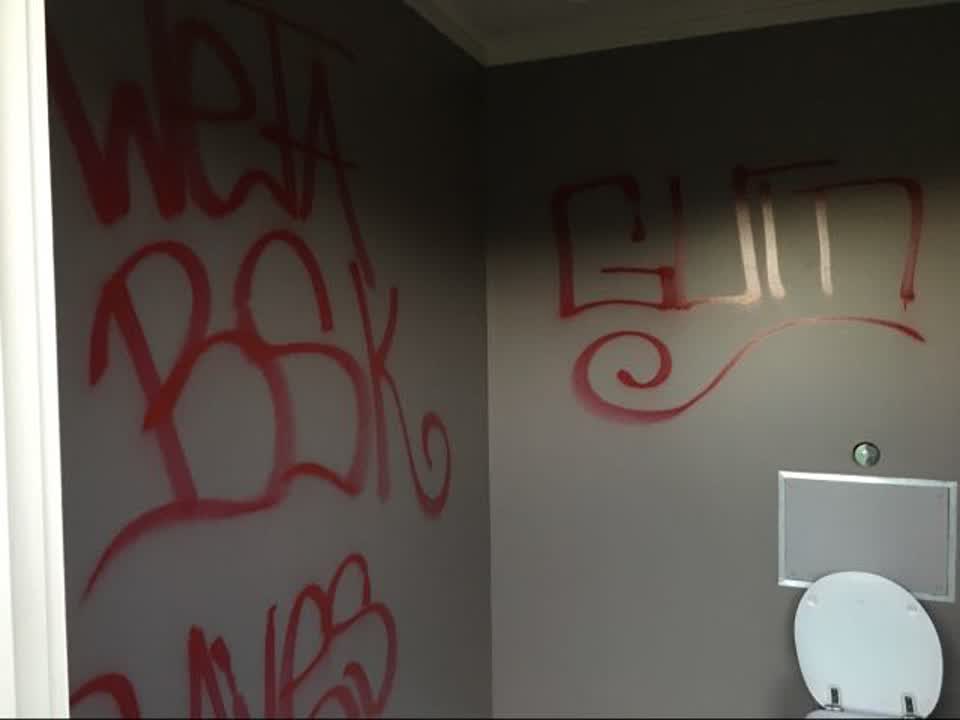 The photograph attached to this graffiti report